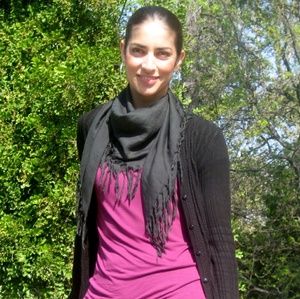 Meet your Posher, Claudia